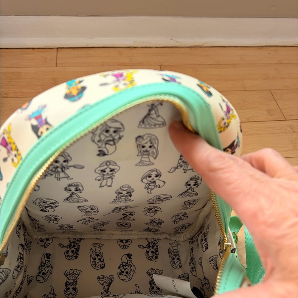 Disney Loungefly Princess Backpack - Picture 4 of 4